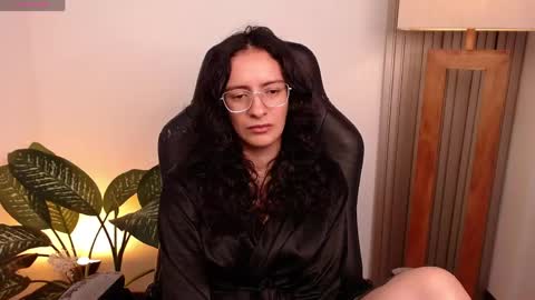 MIAPORTMANN online show from April 17, 11:46 am