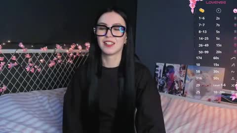 Snapshot of miarielle chatting on April 11, 5:28 pm Liz online show from April 11, 5:28 pm