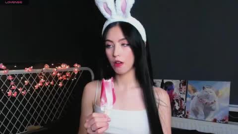 Snapshot of miarielle chatting on April 19, 6:54 pm Liz online show from April 19, 6:54 pm
