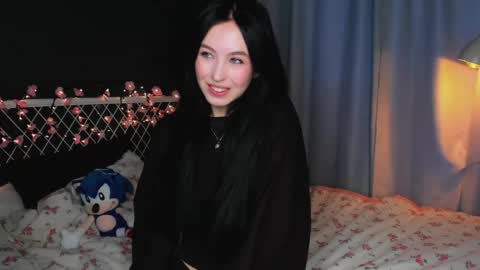 Snapshot of miarielle chatting on May 17, 4:36 pm Liz online show from May 17, 4:36 pm
