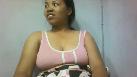 miarii online show from November 24, 6:07 pm