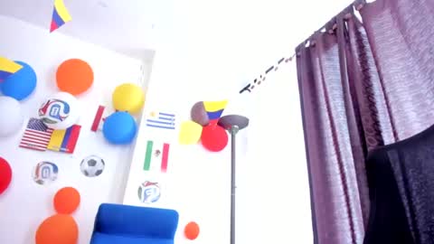 Mia Milf online show from July 4, 2:12 pm