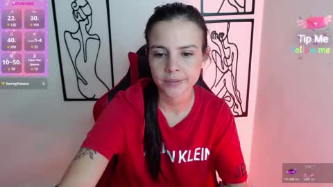 Snapshot of miarobinn_ chatting on February 21, 10:16 am miarobinn_ online show from February 21, 10:16 am