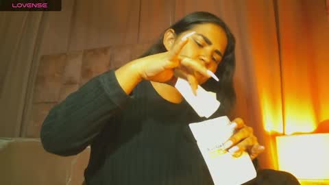 miasaandovaal 22 online show from May 24, 9:09 pm