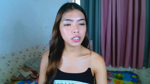 Pau and jence online show from May 18, 4:29 am