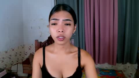 Pau and jence online show from May 29, 9:46 pm