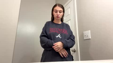 miasmith_001 online show from May 21, 10:28 pm