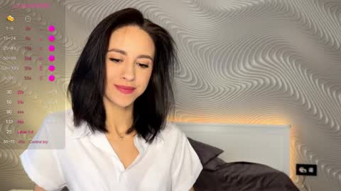 Mia online show from February 23, 6:22 am