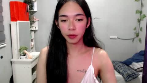 Snapshot of miatrixs chatting on June 11, 4:38 pm Mia online show from June 11, 4:38 pm