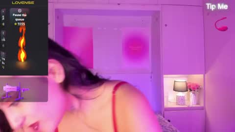Snapshot of miaturnerr_ chatting on May 24, 4:06 am miaturnerr_ online show from May 24, 4:06 am