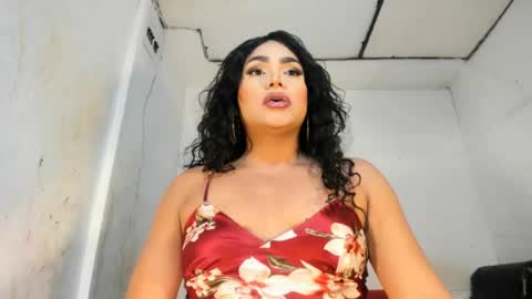 Snapshot of miavaniity54 chatting on June 29, 8:53 pm miavaniity54 online show from June 29, 8:53 pm