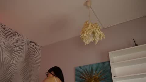 Snapshot of miavelvety chatting on May 23, 7:29 pm Kimmy online show from May 23, 7:29 pm