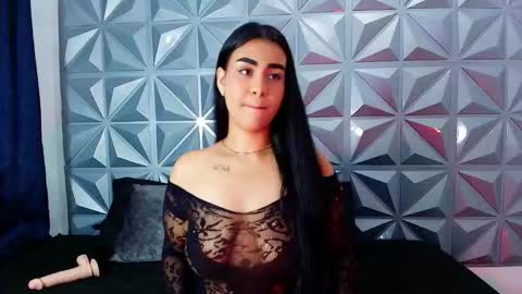 Snapshot of miawhithee chatting on March 28, 5:07 am Ma Whithe online show from March 28, 5:07 am