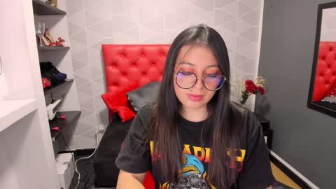 Snapshot of miawils_ chatting on January 22, 8:06 pm M I A W I L S online show from January 22, 8:06 pm