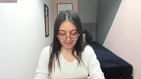 Snapshot of miawils_ chatting on February 5, 1:47 am M I A W I L S online show from February 5, 1:47 am