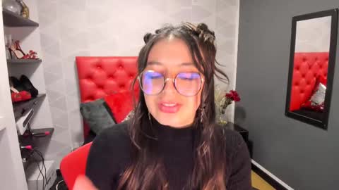 Snapshot of miawils_ chatting on February 19, 11:04 pm M I A W I L S online show from February 19, 11:04 pm