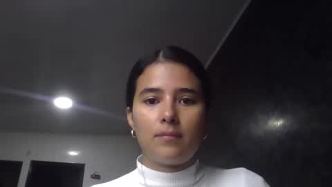 micaelamoreno18 online show from May 26, 9:22 pm