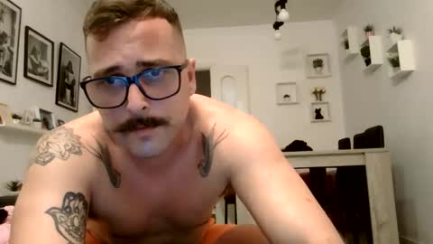 Snapshot of mich6921 chatting on June 10, 11:03 pm MILO MIAMI online show from June 10, 11:03 pm