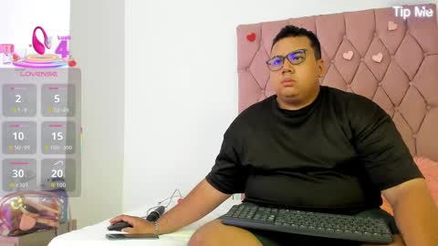 Micky and Sharon online show from September 24, 4:05 am