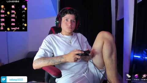 Snapshot of michael_kendall0 chatting on December 28, 12:04 am michael independent model  online show from December 28, 12:04 am