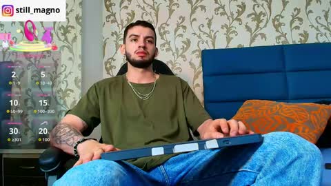 Snapshot of michael_magno chatting on May 22, 11:38 am Michael Stevens online show from May 22, 11:38 am