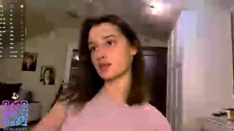 Emily online show from December 14, 2:22 pm