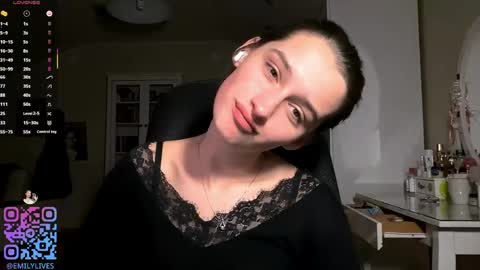 Emily online show from April 19, 6:10 pm