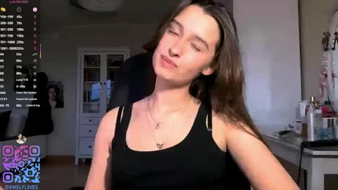 Snapshot of michael_pors chatting on April 23, 4:09 pm Emily online show from April 23, 4:09 pm