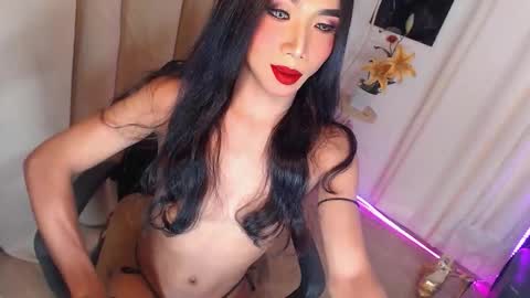 michaelagoddess online show from October 26, 5:19 pm