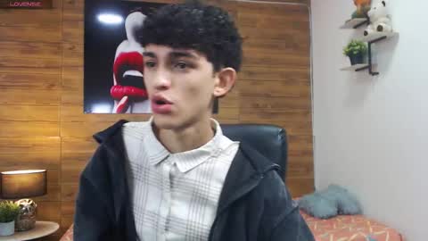 michaelkoiv online show from March 22, 11:35 am