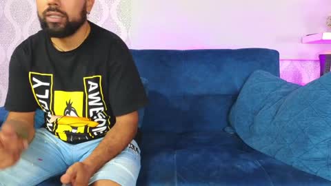 Snapshot of michaell_twink chatting on January 4, 12:59 am Michaell online show from January 4, 12:59 am