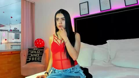 michel_owens online show from February 25, 11:53 am