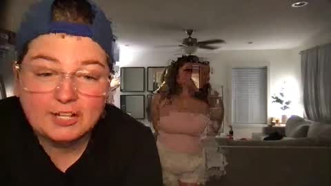 Snapshot of michelebussexx chatting on September 17, 2:02 am michelebussexx online show from September 17, 2:02 am