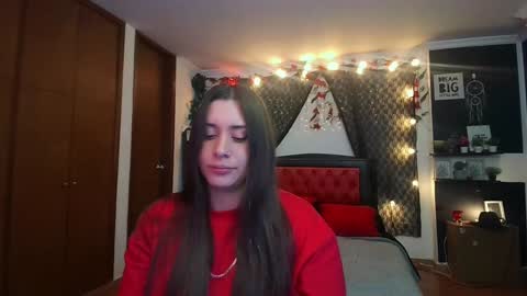 Snapshot of michell_h chatting on December 11, 5:10 am Nani online show from December 11, 5:10 am