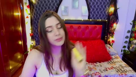 Snapshot of michell_h chatting on February 10, 3:03 am Nani online show from February 10, 3:03 am