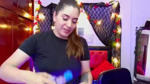 Snapshot of michell_h chatting on February 24, 4:38 am Nani online show from February 24, 4:38 am