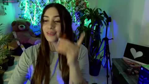 Snapshot of michell_h chatting on February 27, 2:53 am Nani online show from February 27, 2:53 am