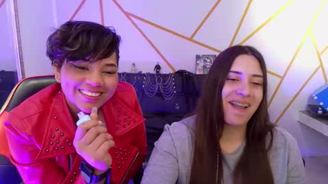 Snapshot of michell_h chatting on September 10, 11:16 pm Nani online show from September 10, 11:16 pm