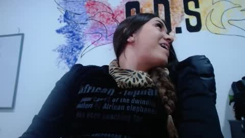 Snapshot of michell_h chatting on February 20, 9:00 am Nani online show from February 20, 9:00 am