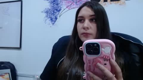 Snapshot of michell_h chatting on March 1, 9:00 am Nani online show from March 1, 9:00 am