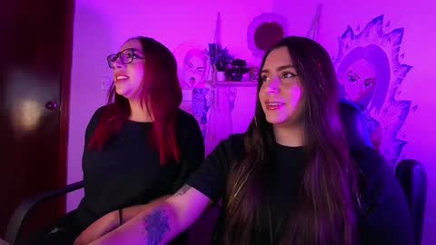 Snapshot of michell_h chatting on April 7, 11:37 pm Nani online show from April 7, 11:37 pm