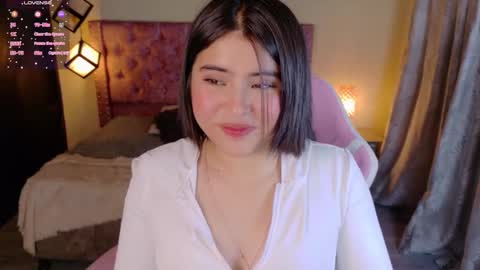 michell_petty01 online show from October 8, 3:04 am
