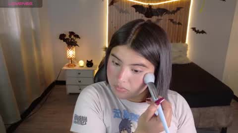 michell_petty01 online show from October 15, 4:51 pm