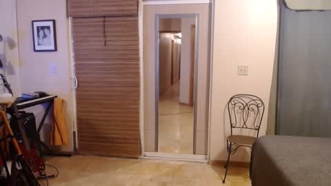 Snapshot of michelle209 chatting on January 13, 11:08 am Michelle online show from January 13, 11:08 am