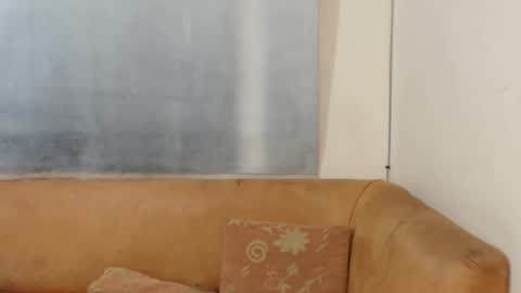 Snapshot of michelle_allen0104 chatting on January 10, 11:33 am michelle_allen0104 online show from January 10, 11:33 am