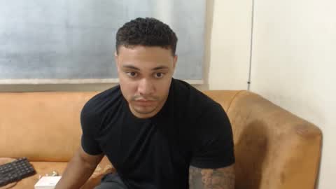 Snapshot of michelle_allen0104 chatting on September 29, 3:22 am michelle_allen0104 online show from September 29, 3:22 am