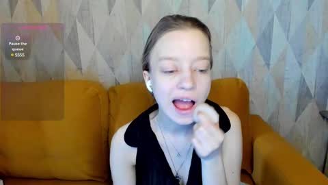 michelle_blond online show from February 20, 7:23 am
