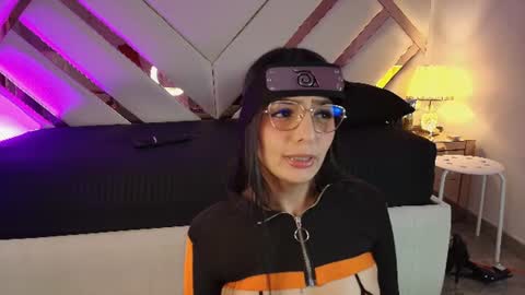 michelle_cutee_ online show from June 25, 8:24 pm