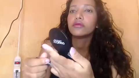 Snapshot of michelle_sex_hard chatting on December 22, 7:44 am Anne Michelle online show from December 22, 7:44 am