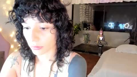 Snapshot of michelleastro chatting on October 12, 4:44 am Michelle Ramirez online show from October 12, 4:44 am